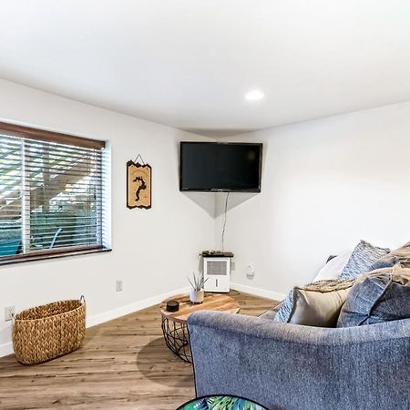 Driftwood Waterfront Gem Apartamento Sandpoint Exterior foto