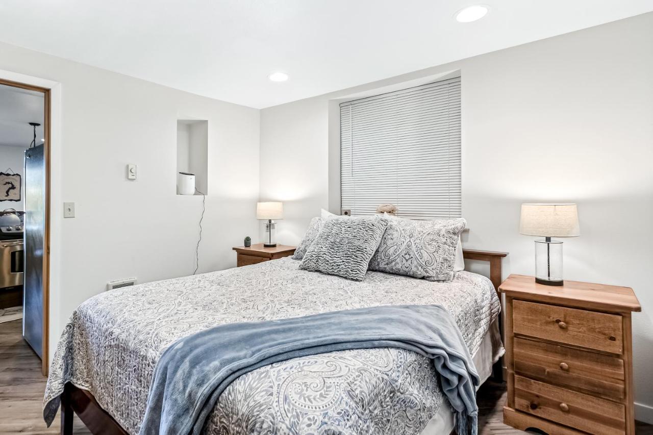 Driftwood Waterfront Gem Apartamento Sandpoint Exterior foto